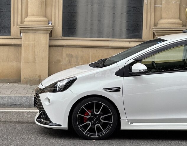 Toyota Aqua 2015, 33,000 km - 1.5 l - Bakı