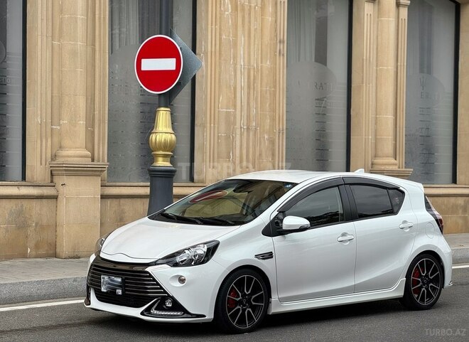 Toyota Aqua 2015, 33,000 km - 1.5 l - Bakı