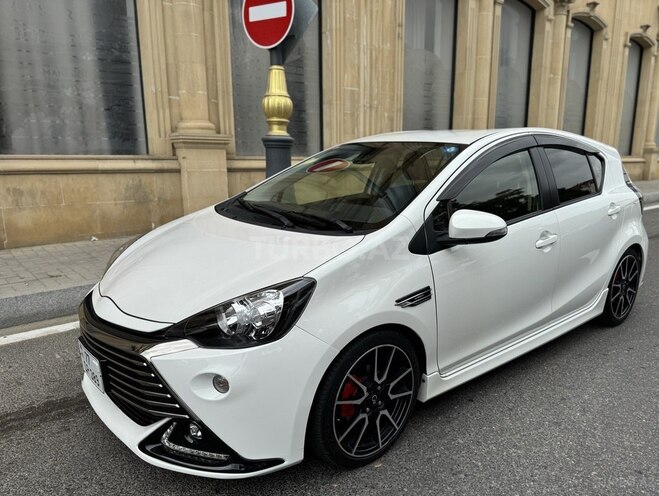 Toyota Aqua 2015, 33,000 km - 1.5 l - Bakı