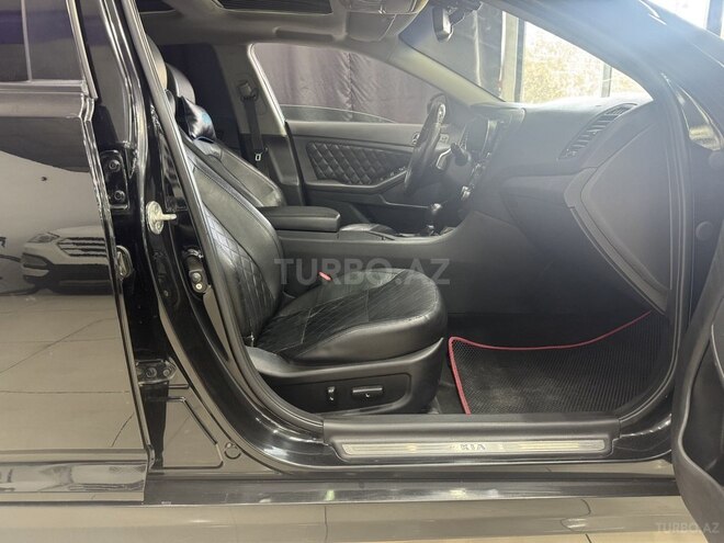 Kia Optima-11
