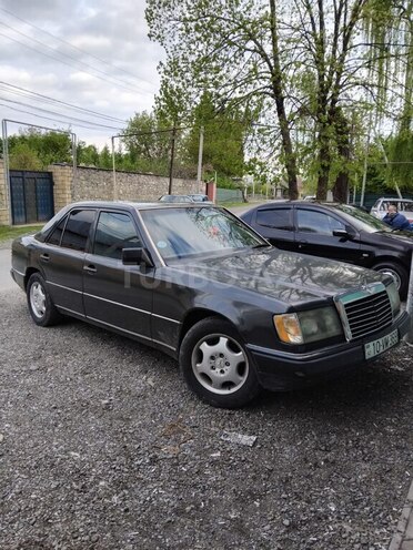 Mercedes E 200 1991, 408,000 km - 2.0 l - Oğuz