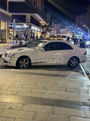 Mercedes C 240 2002, 272,000 km - 2.6 l - Naxçıvan