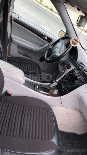 Mercedes C 240 2002, 272,000 km - 2.6 l - Naxçıvan