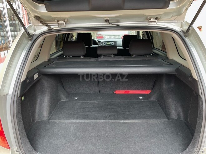 Toyota Corolla 2005, 269,000 km - 1.4 l - Bakı