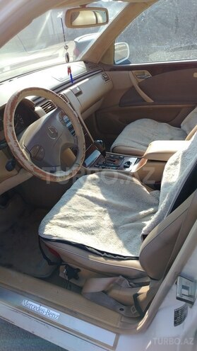 Mercedes E 240 2000, 268,000 km - 2.6 l - Qəbələ
