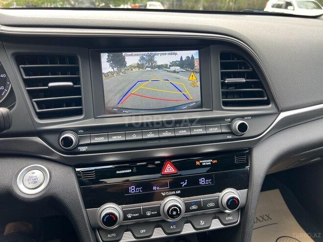 Hyundai Elantra 2020, 33,800 km - 2.0 l - Bakı
