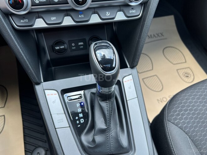 Hyundai Elantra 2020, 33,800 km - 2.0 l - Bakı