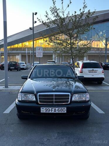 Mercedes C 200 2000, 234,000 km - 2.0 l - Bakı