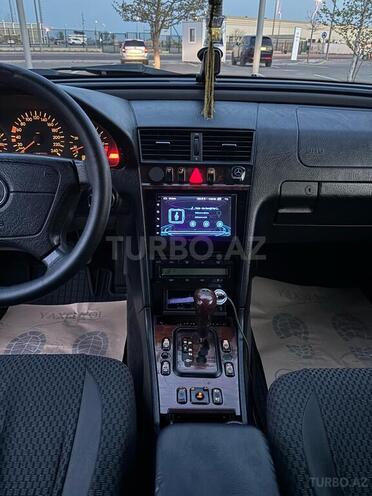 Mercedes C 200 2000, 234,000 km - 2.0 l - Bakı