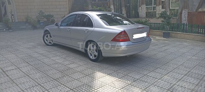 Mercedes C 200 2002, 286,322 km - 2.0 l - Xırdalan