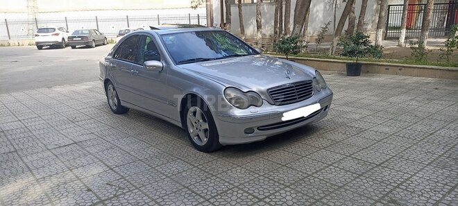 Mercedes C 200 2002, 286,322 km - 2.0 l - Xırdalan