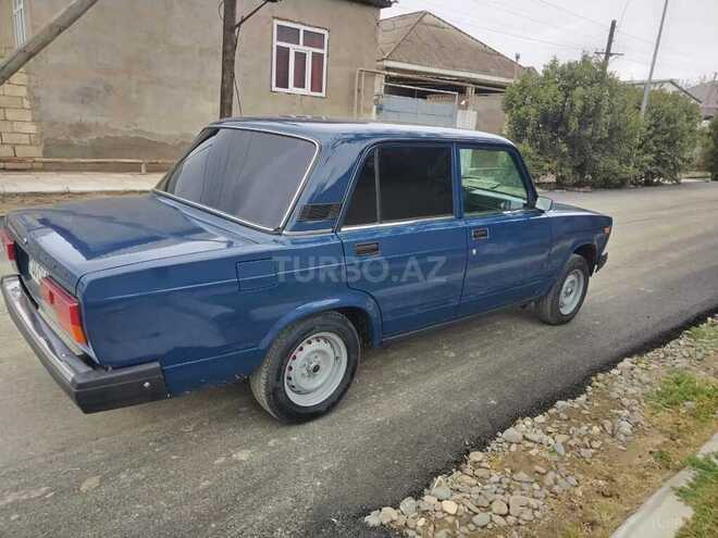 LADA (VAZ) 2107 2005, 95,000 km - 1.6 l - Salyan