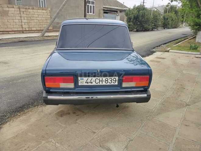 LADA (VAZ) 2107 2005, 95,000 km - 1.6 l - Salyan