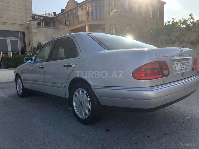 Mercedes E 280 1996, 310,000 km - 2.8 l - Bakı
