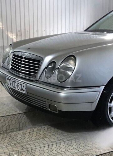 Mercedes E 280 1996, 310,000 km - 2.8 l - Bakı
