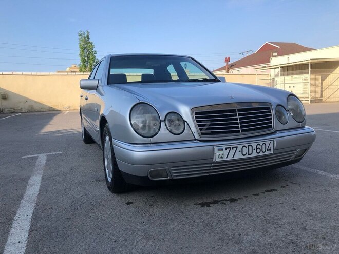 Mercedes E 280 1996, 310,000 km - 2.8 l - Bakı