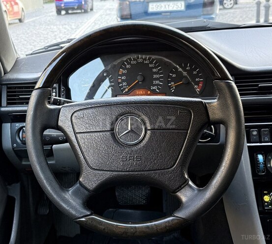 Mercedes E 320 1990, 60,000 km - 3.2 л - Bakı