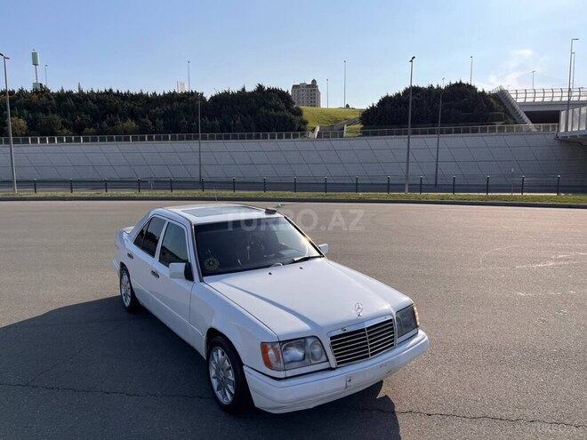 Mercedes E 220 1994, 550,000 km - 2.2 l - Bakı