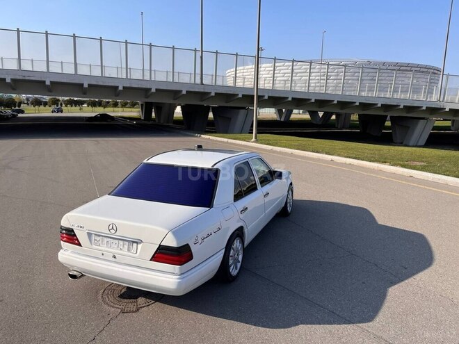 Mercedes E 220 1994, 550,000 km - 2.2 l - Bakı