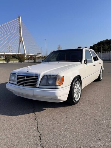 Mercedes E 220 1994, 550,000 km - 2.2 l - Bakı