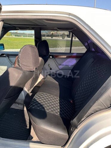 Mercedes E 220 1994, 550,000 km - 2.2 l - Bakı
