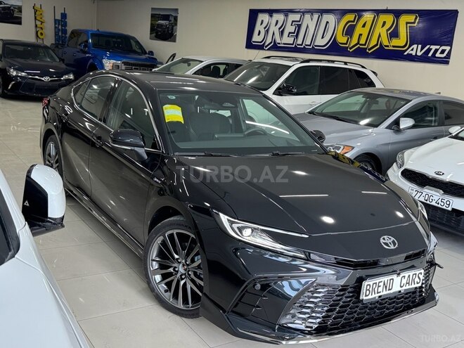 Toyota Camry-5