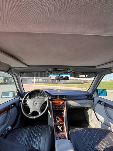 Mercedes E 220 1994, 550,000 km - 2.2 l - Bakı