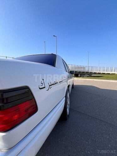 Mercedes E 220 1994, 550,000 km - 2.2 l - Bakı