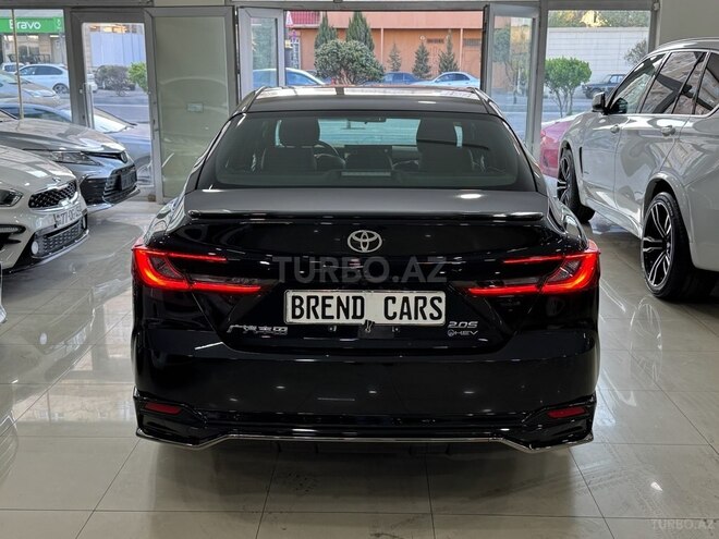 Toyota Camry-6