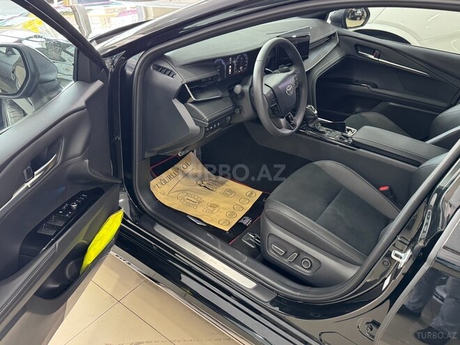 Toyota Camry-11