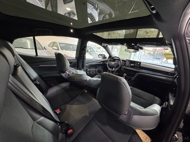 Toyota Camry-16