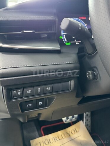 Toyota Camry-21