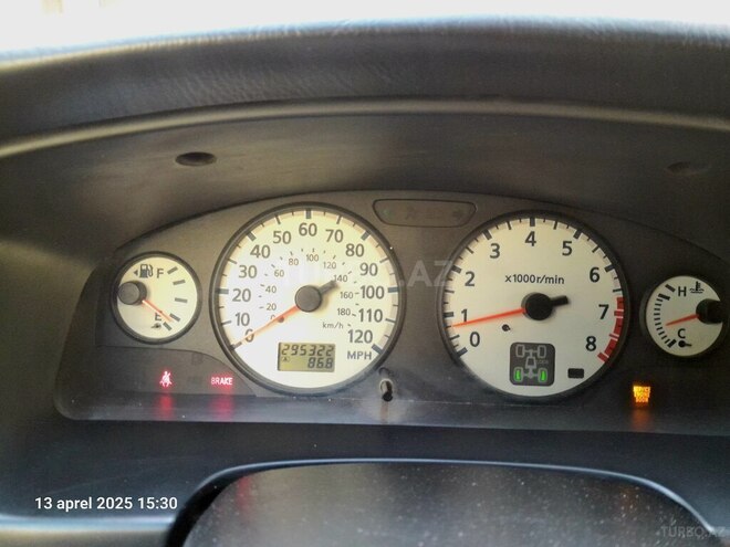 Nissan Pathfinder 2002, 295,000 km - 3.5 l - Bakı