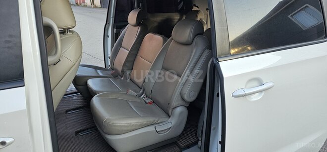 Kia Carnival 2015, 221,000 km - 2.2 l - Bakı