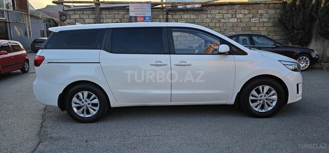 Kia Carnival 2015, 221,000 km - 2.2 l - Bakı