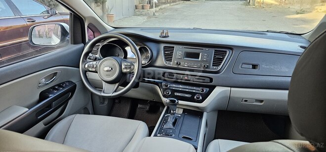 Kia Carnival 2015, 221,000 km - 2.2 l - Bakı