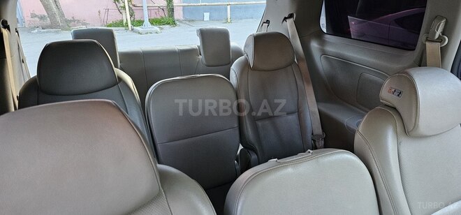 Kia Carnival 2015, 221,000 km - 2.2 l - Bakı