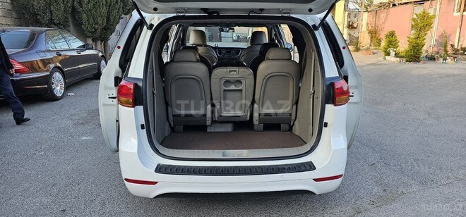 Kia Carnival 2015, 221,000 km - 2.2 l - Bakı