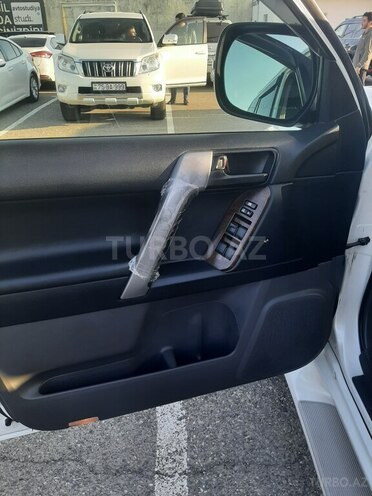 Toyota Land Cruiser Prado 2013, 132,400 km - 2.7 л - Bakı