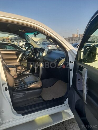 Toyota Land Cruiser Prado 2013, 132,400 km - 2.7 л - Bakı