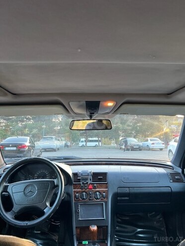 Mercedes C 230 1997, 440,000 km - 2.3 l - Bakı