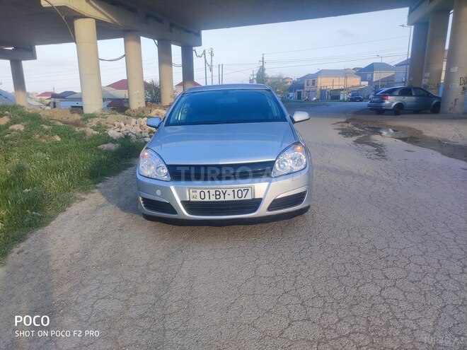 Opel Astra 2004, 176,000 km - 1.4 l - Bakı