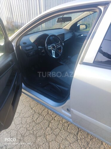 Opel Astra 2004, 176,000 km - 1.4 l - Bakı