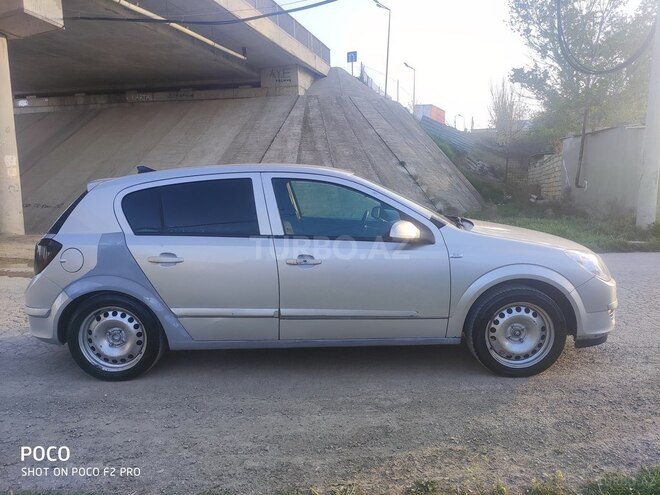 Opel Astra 2004, 176,000 km - 1.4 l - Bakı