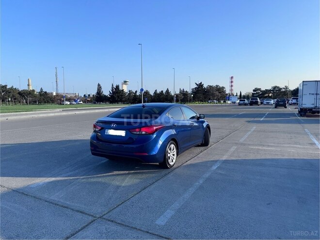 Hyundai Elantra 2015, 130,000 km - 1.8 л - Bakı