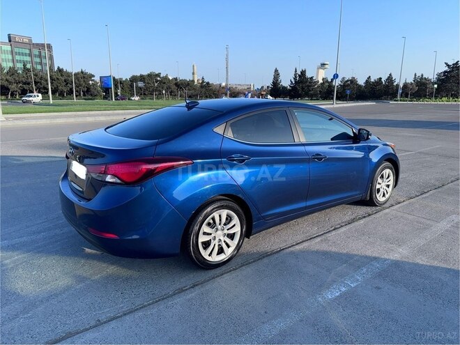 Hyundai Elantra 2015, 130,000 km - 1.8 л - Bakı
