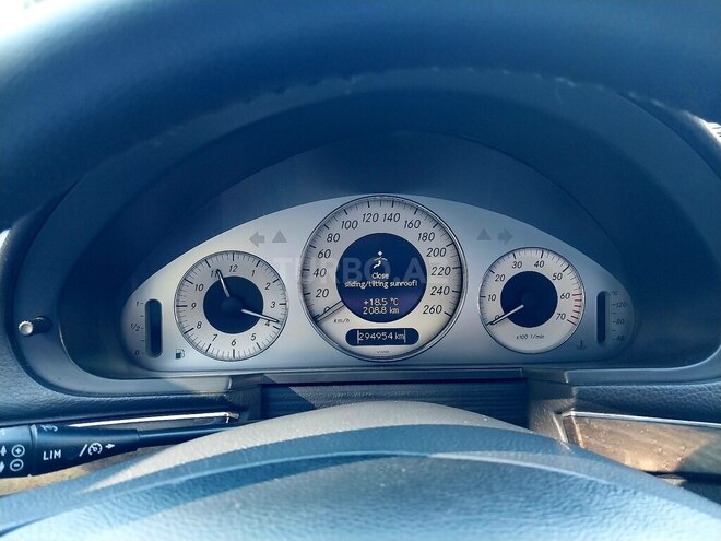 Mercedes E 240 2004, 297,622 km - 2.6 l - Mingəçevir