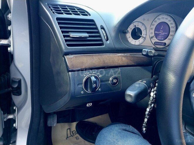 Mercedes E 240 2004, 297,622 km - 2.6 l - Mingəçevir