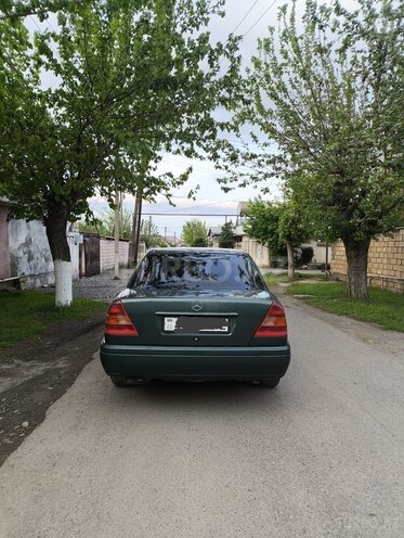 Mercedes C 180 1994, 702,345 km - 1.8 l - Biləsuvar