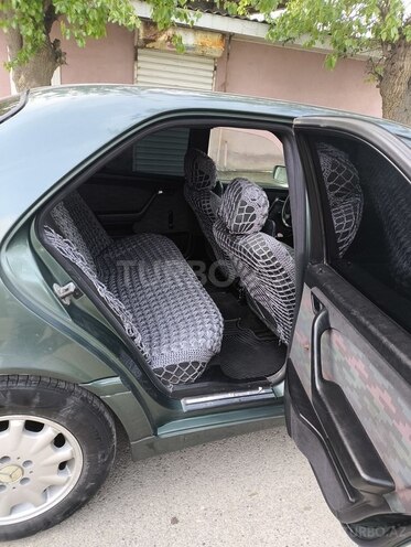 Mercedes C 180 1994, 702,345 km - 1.8 l - Biləsuvar